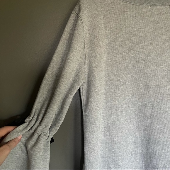 Sanctuary Tierney Bow Sleeve Sweatshirt Grey‎ Size XS Bell Sleeves Casual Comfy - Picture 13 of 14